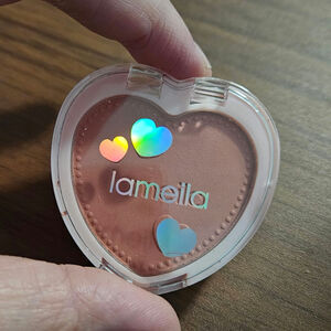 Lameila FT Colour Pressed Powder Heart Blush ~ Asian Beauty